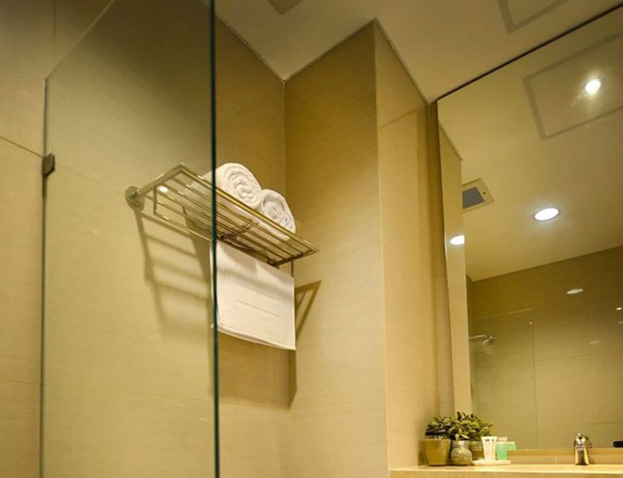 Kytos Hotel Bandung Eksteriør bilde