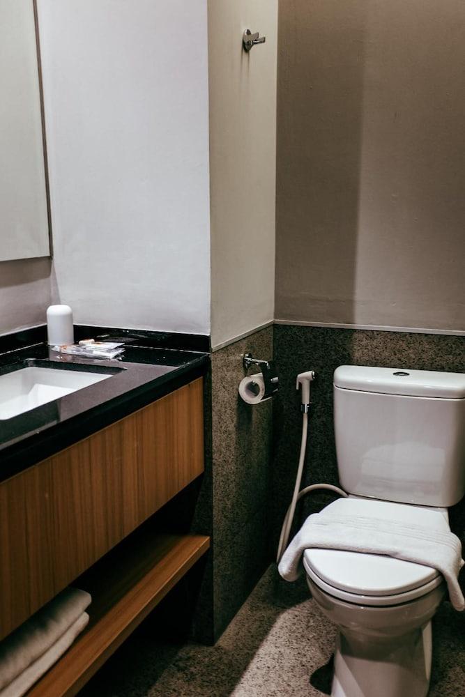 Kytos Hotel Bandung Eksteriør bilde