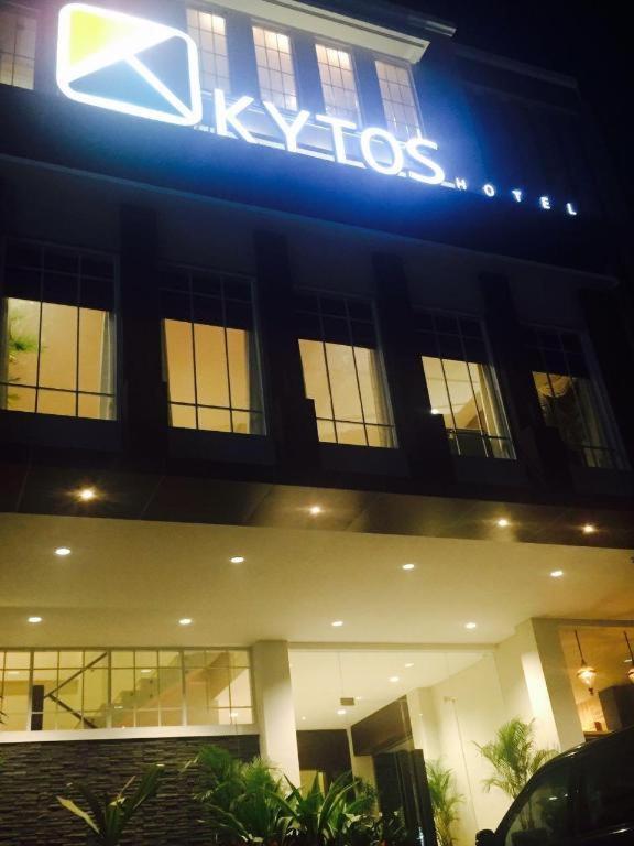 Kytos Hotel Bandung Eksteriør bilde