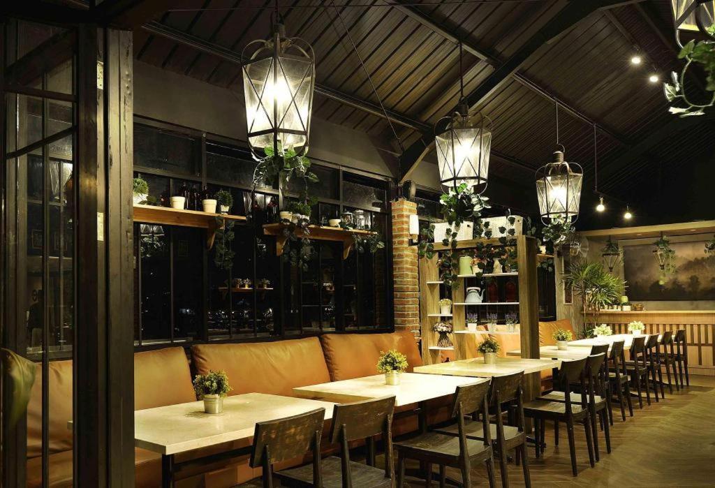Kytos Hotel Bandung Eksteriør bilde